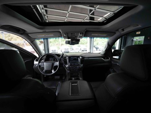 Used 2017 Chevrolet Tahoe LT w/ LT Signature Package AWD/4WD image 19