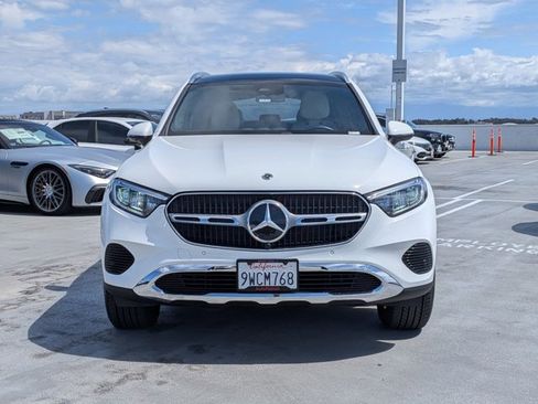 Used 2026 Mercedes-Benz GLC 300 4MATIC image 2