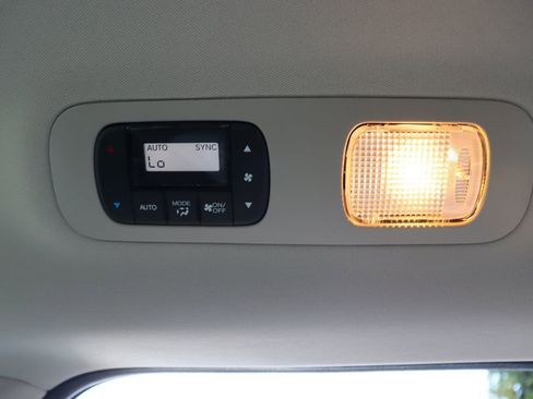 Used 2026 Honda Odyssey EX-L image 16