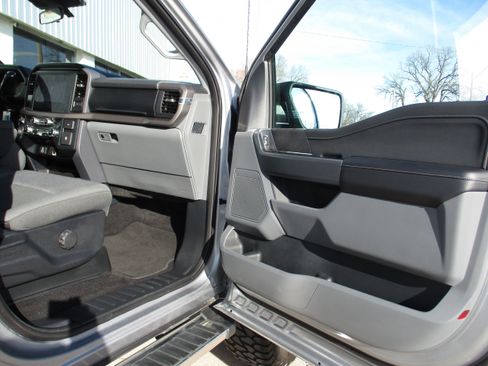 Used 2025 Ford F150 XLT w/ Equipment Group 301A Standard image 28