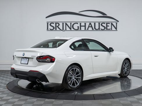 Used 2025 BMW 230i xDrive Coupe w/ Convenience Package image 5