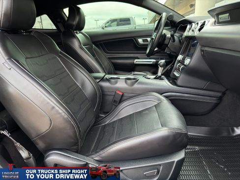 Used 2022 Ford Mustang GT Premium w/ Equipment Group 401A RWD image 23