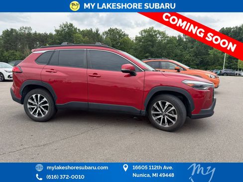 Used 2022 Toyota Corolla Cross XLE AWD/4WD image 6