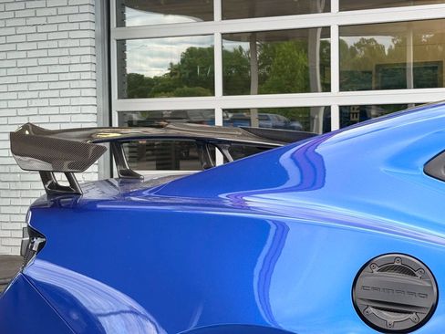 Used 2018 Chevrolet Camaro ZL1 RWD image 12