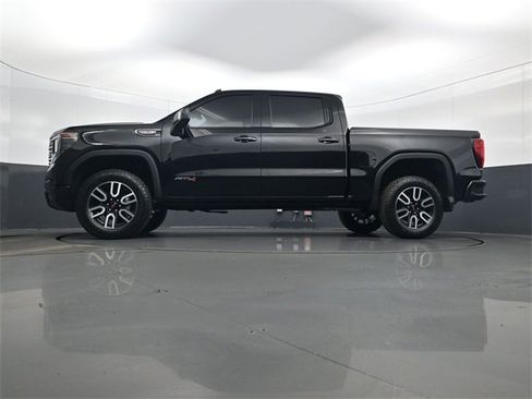 Used 2023 GMC Sierra 1500 AT4 w/ Technology Package image 28