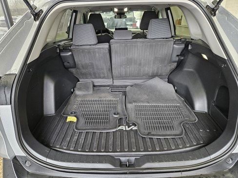 Used 2023 Toyota RAV4 LE image 10