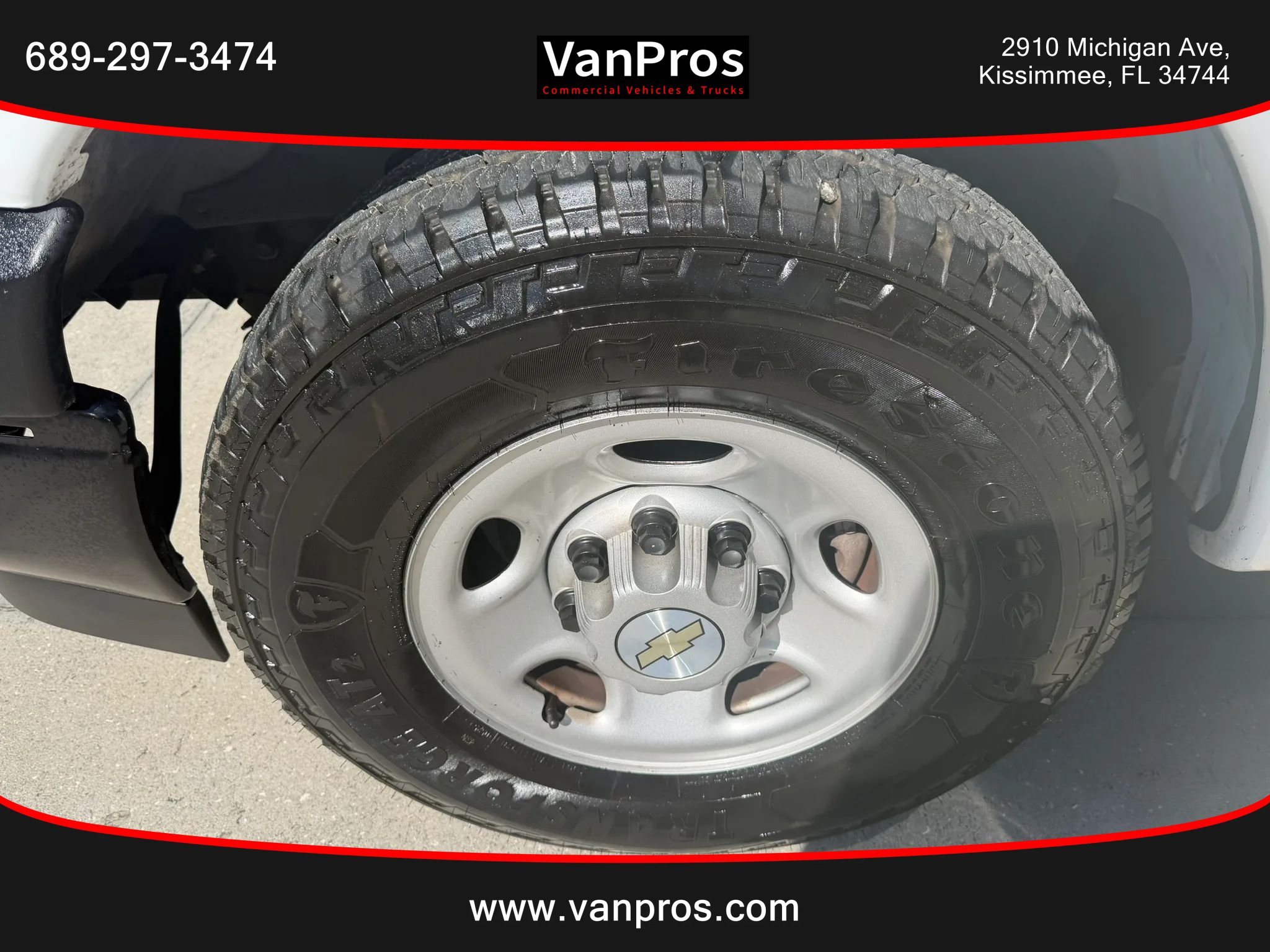 Used 2022 Chevrolet Express 2500 w/ Driver Convenience Package RWD image 17