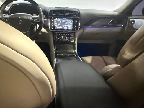 Used 2020 Lincoln Continental Reserve w/ Luxury Package AWD/4WD image 27