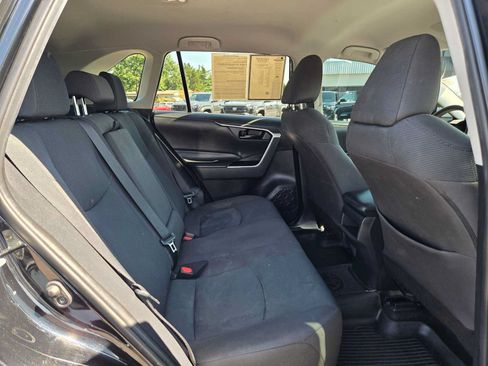 Certified 2020 Toyota RAV4 LE w/ Carpet Mat Package AWD/4WD image 13