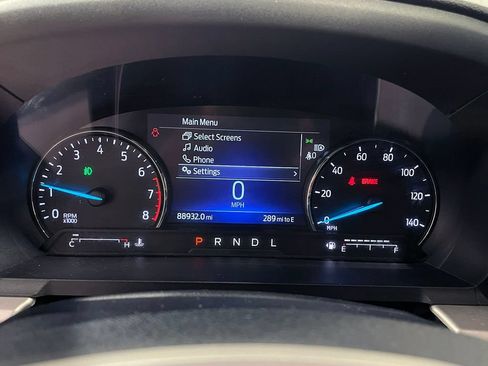 Used 2022 Ford Explorer XLT w/ Equipment Group 202A AWD/4WD image 30