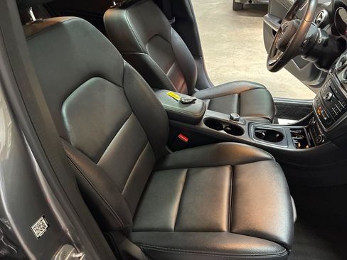 Used 2016 Mercedes-Benz GLA 250 image 31