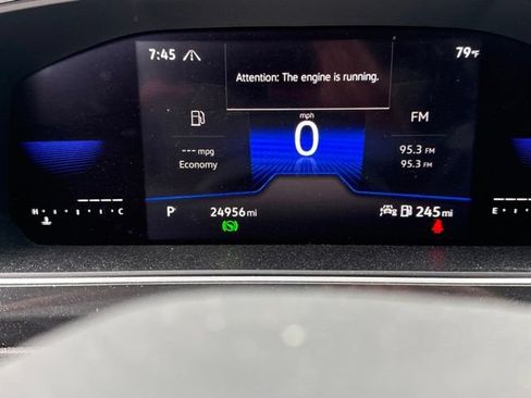 Used 2023 Volkswagen Tiguan SE R-Line AWD/4WD image 10