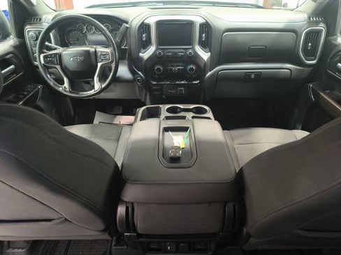 Used 2019 Chevrolet Silverado 1500 RST AWD/4WD image 16