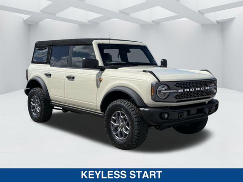 New 2025 Ford Bronco Badlands AWD/4WD image 2