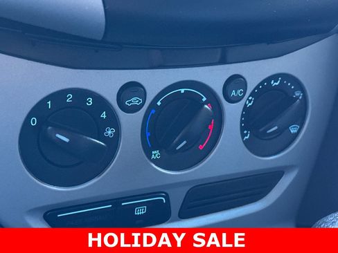 Used 2012 Ford Focus SE image 19