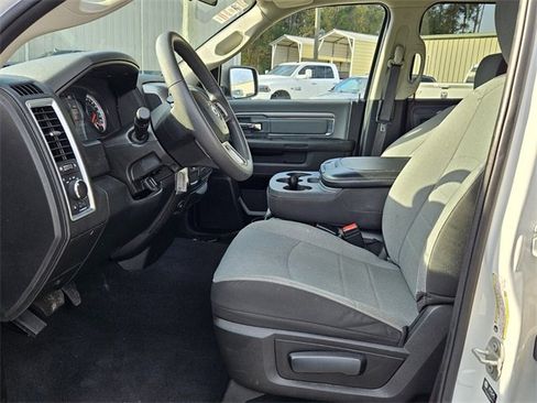 Used 2024 RAM 1500 Classic SLT image 10