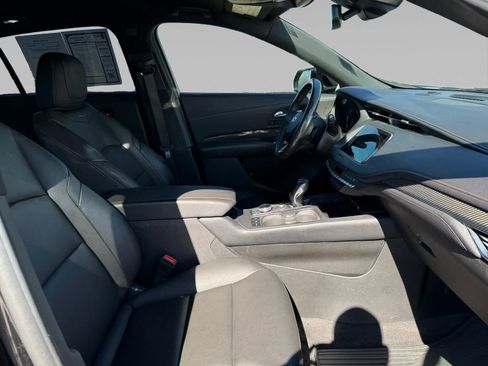 Used 2019 Cadillac XT4 Sport w/ Cold Weather Package image 15