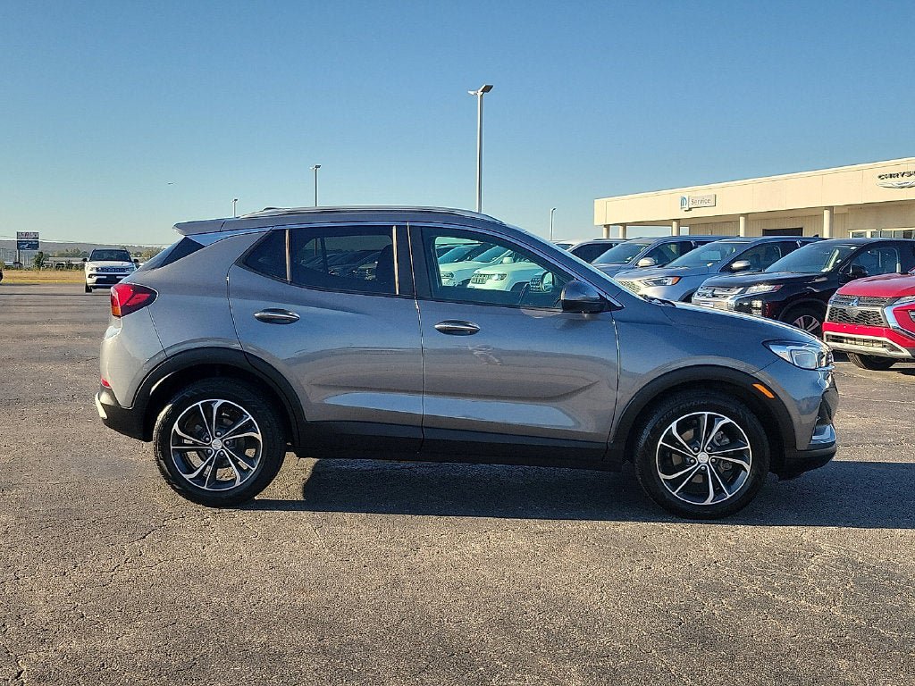 Used 2022 Buick Encore GX Select FWD image 6