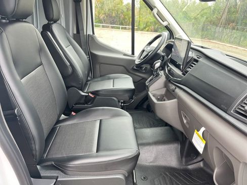 New 2026 Ford Transit 250 148 Medium Roof RWD image 26