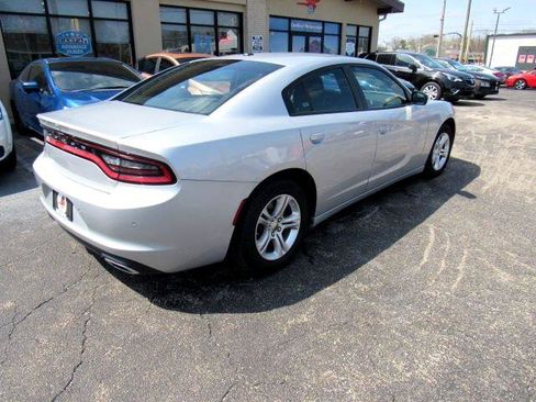 Used 2022 Dodge Charger SXT image 3