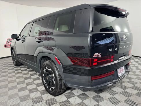 Used 2024 Hyundai Santa Fe SE image 26