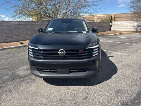 Used 2025 Nissan Kicks SR image 2