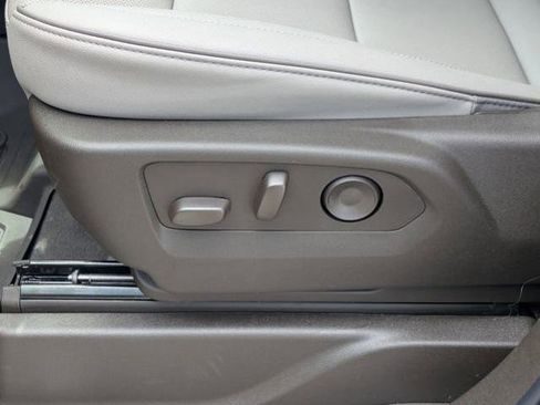 New 2026 GMC Yukon XL Elevation w/ LPO, Floor Liner Package RWD image 23