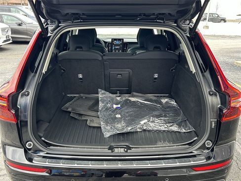 New 2026 Volvo XC60 B5 Plus w/ Protection Package Premier image 27