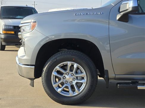 New 2026 Chevrolet Silverado 1500 LT image 19