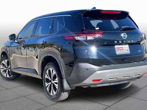 Certified 2021 Nissan Rogue SV image 11