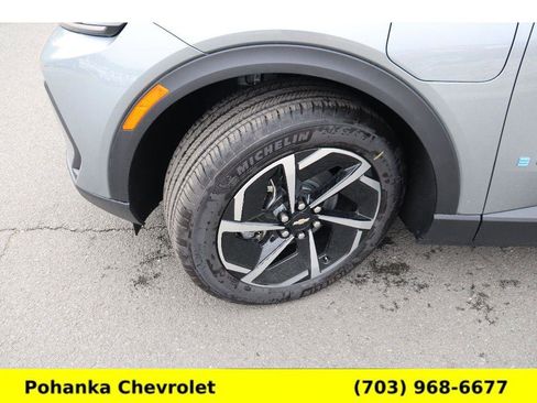 New 2026 Chevrolet Equinox EV LT image 27