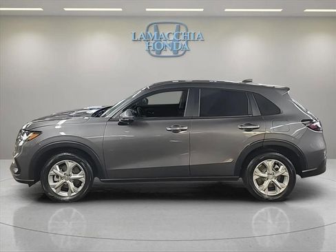 Used 2025 Honda HR-V LX image 3
