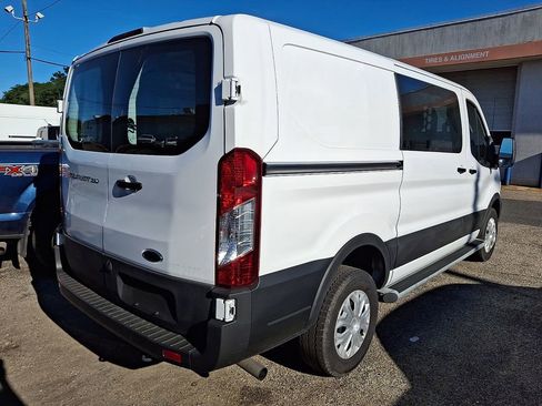 Used 2025 Ford Transit 250 Low Roof w/ Exterior Upgrade Package RWD image 4