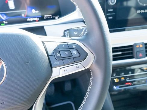 New 2026 Volkswagen Taos SE FWD image 24