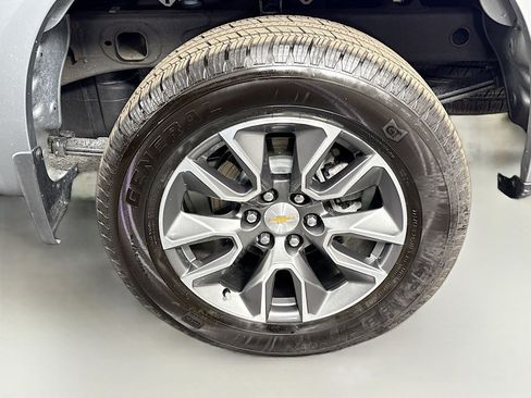Used 2025 Chevrolet Silverado 1500 LT w/ All Star Edition Plus AWD/4WD image 36