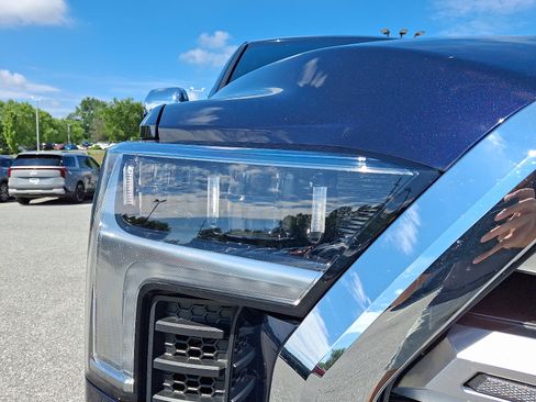 Used 2023 Toyota Tundra 1794 Edition AWD/4WD image 9