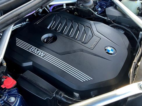 Used 2023 BMW X6 xDrive40i w/ M Sport Package image 34