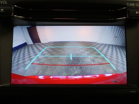 Used 2016 Toyota RAV4 LE AWD/4WD image 15