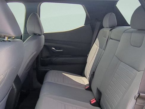 Used 2024 Hyundai Santa Cruz SEL FWD image 13