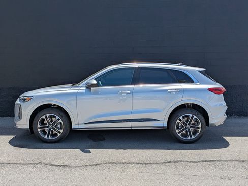 New 2026 Audi Q5 Premium AWD/4WD image 8