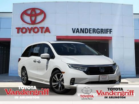 Used 2022 Honda Odyssey Touring image 1