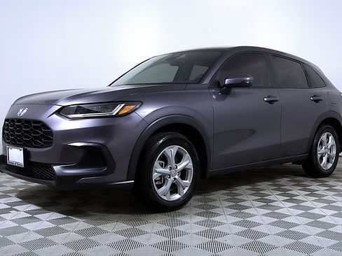 Used 2023 Honda HR-V LX image 2
