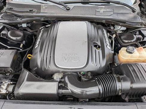 Used 2017 Dodge Challenger R/T RWD image 21