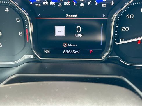 Used 2021 GMC Yukon AT4 w/ AT4 Premium Plus Package image 43