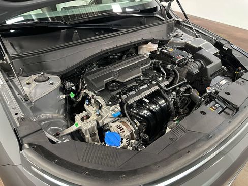 Used 2025 Hyundai Kona SEL AWD/4WD image 95