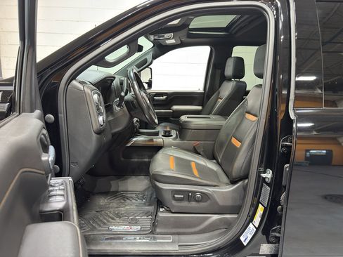 Used 2020 GMC Sierra 2500 AT4 w/ AT4 Premium Package image 19