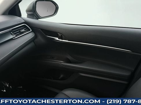 Used 2024 Toyota Camry SE FWD image 14