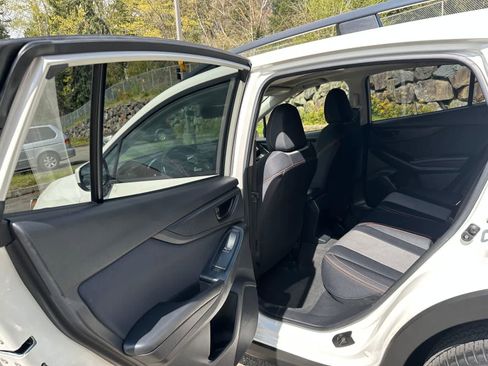 Used 2019 Subaru Crosstrek 2.0i Premium image 12