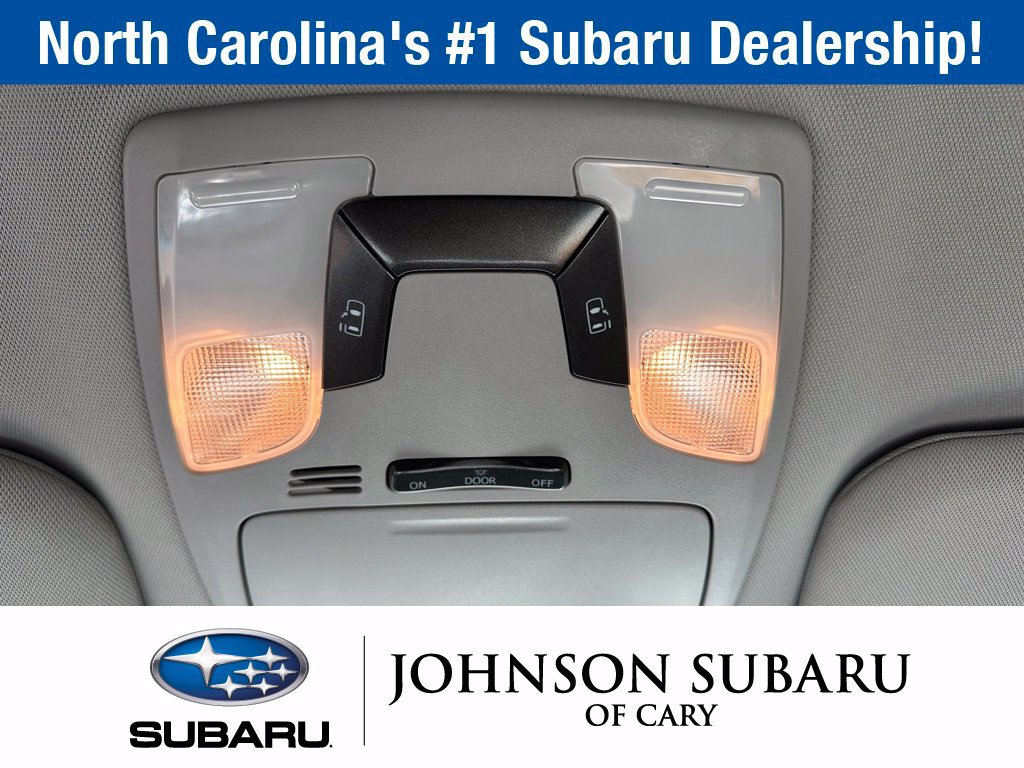 Used 2015 Toyota Sienna LE FWD image 16