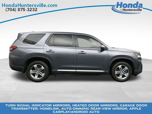 Used 2025 Honda Pilot EX-L image 5